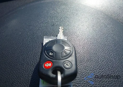 2014 Ford Explorer z USA, uszkodzony, nr VIN 1FM5K7B86EGC60375